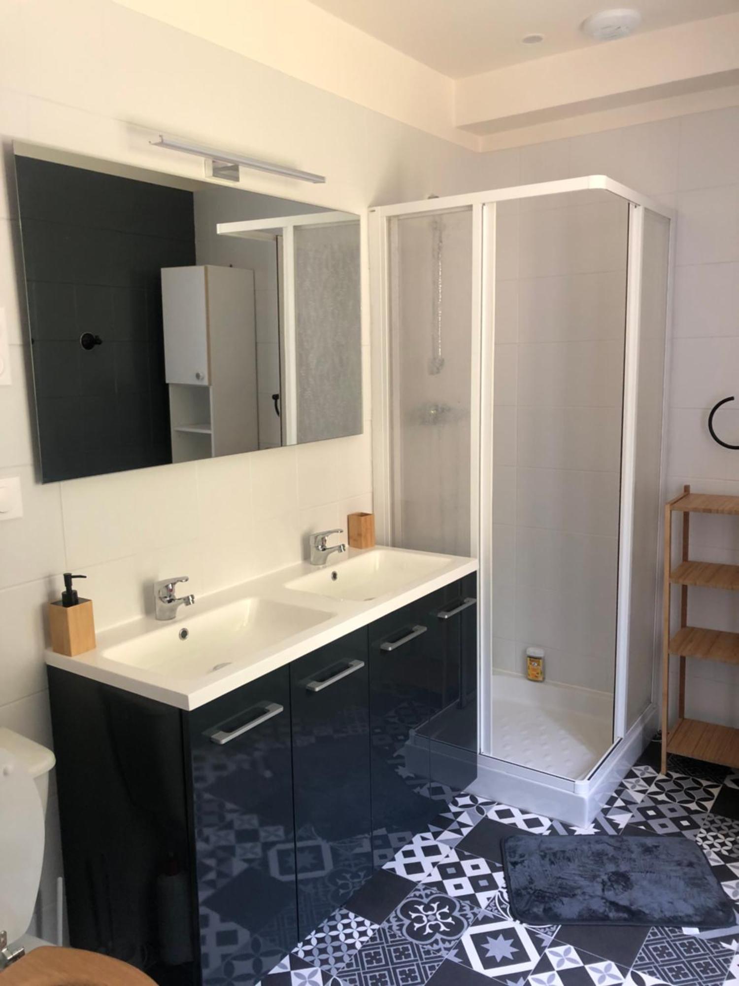 La Maison Du Lac Saint-Hilaire-du-Harcouët Extérieur photo
